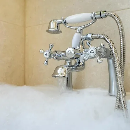 9 St John's Street *