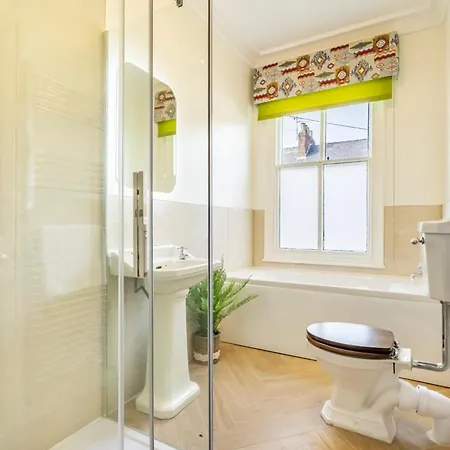 9 St John's Street * Йорк