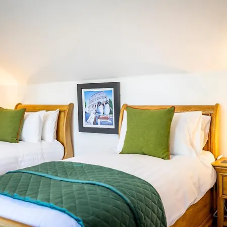 9 St John's Street *